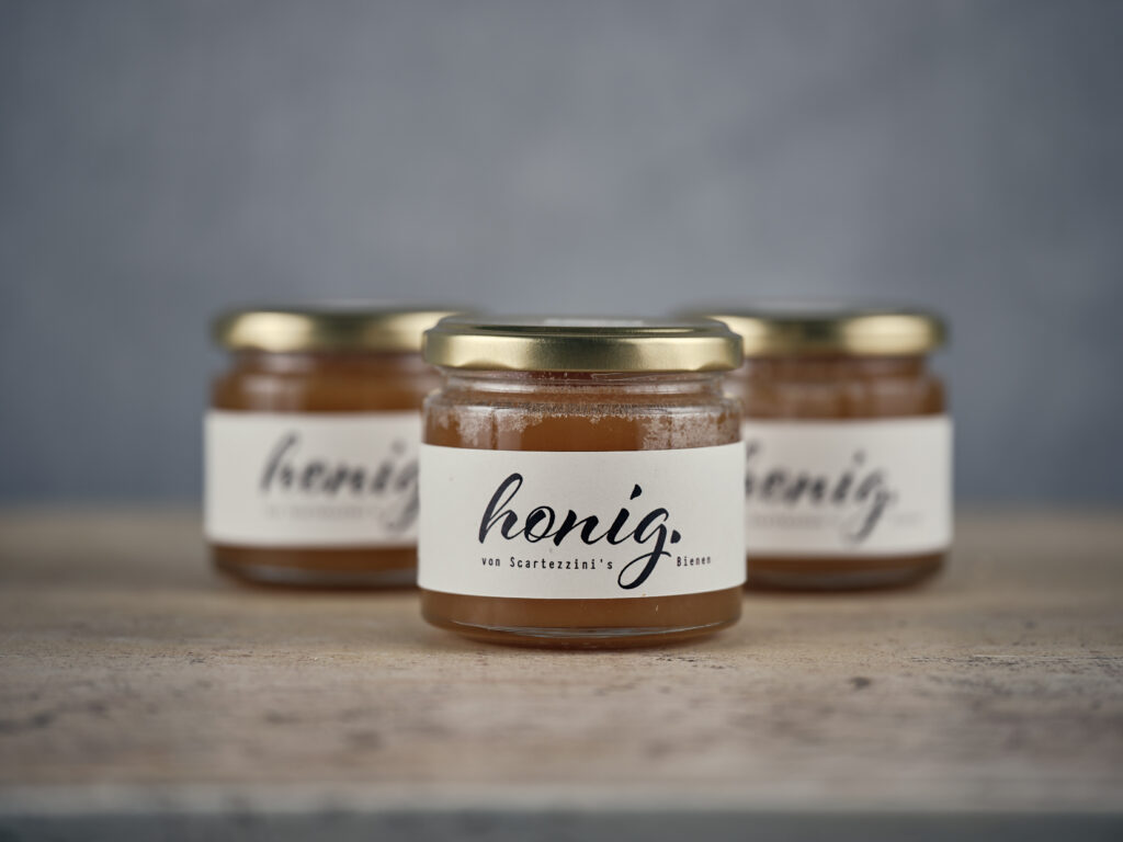 Honig von Scartezzinis Bienen aus eigener Imkerei